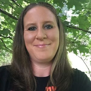 Meet your Posher, Valerie